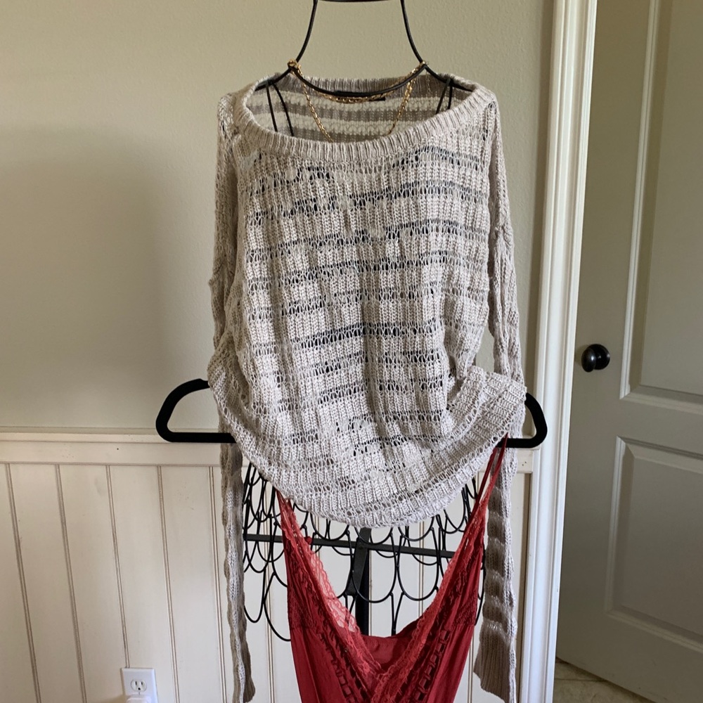 Brandy Melville beach top